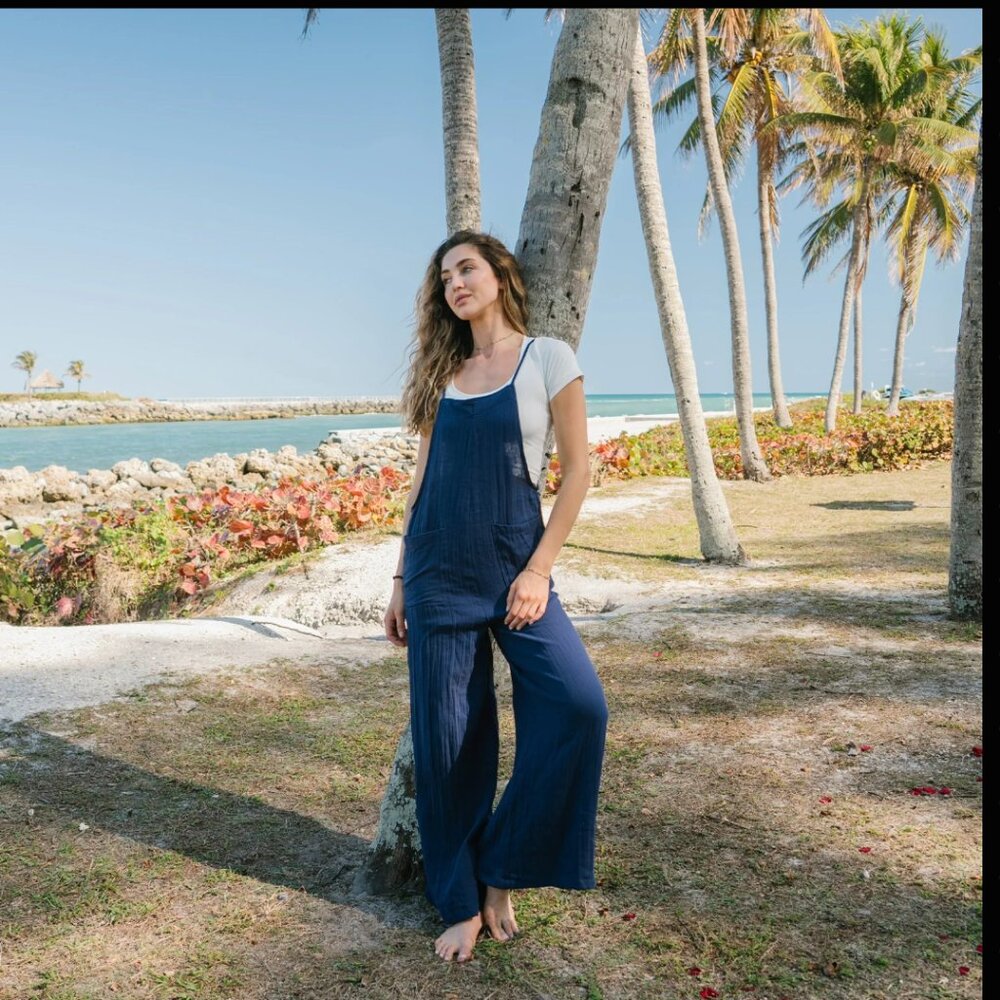 Lotus & Luna - Oxford Nomad Jumpsuit - Picture 4 of 5